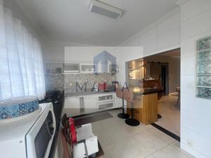 Casa 3 quartos 4 banheiros 152m²