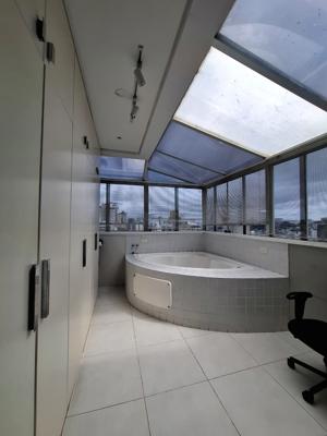 Cobertura 4 quartos 4 vagas 318m²
