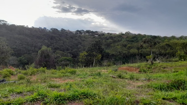 Lote em condomínio 