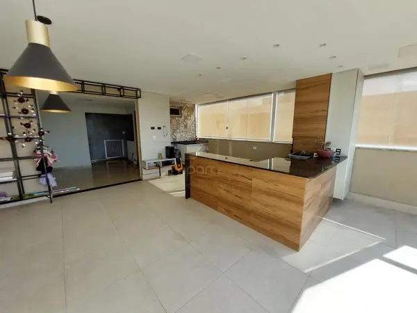 Apartamento 3 quartos 3 banheiros 140m²
