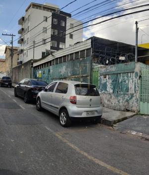 Casa 3 quartos 4 banheiros 
