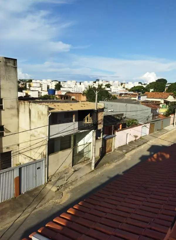 Casa 2 quartos 2 banheiros 130m²