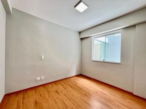 Apartamento 3 quartos 2 banheiros 360m²