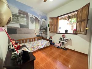 Apartamento 4 quartos 2 banheiros 239m²