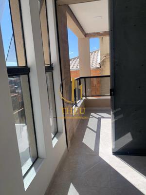 Apartamento 3 quartos 2 banheiros 77m²
