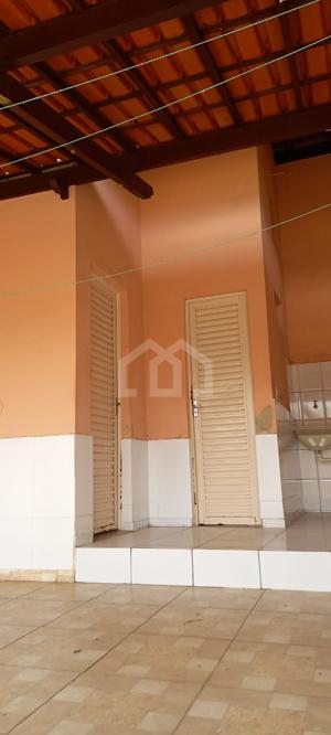 Casa 4 quartos 2 vagas 180m²