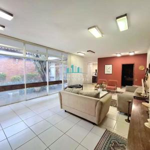 Apartamento 6 quartos 3 banheiros 1800m²