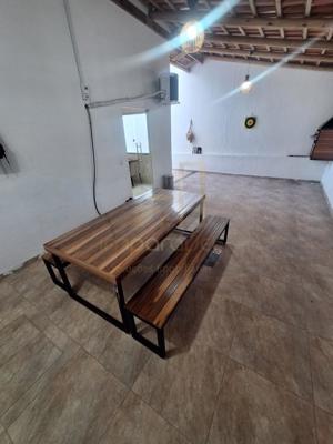 Casa 3 quartos 2 banheiros 
