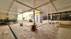 Casa 5 quartos 5 banheiros 360m²