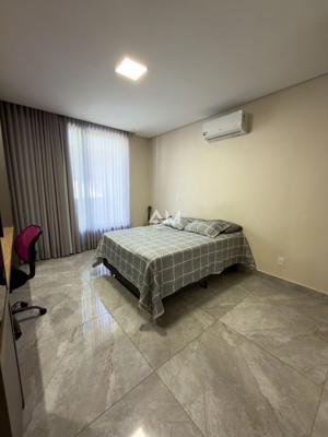 Apartamento 3 quartos 2 banheiros 1365m²