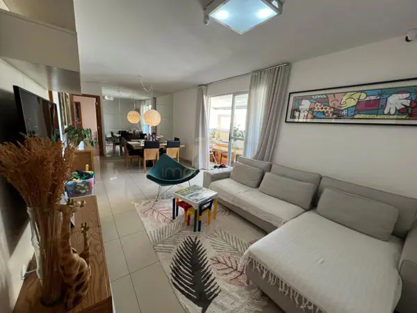 Apartamento 4 quartos 2 banheiros 127m²
