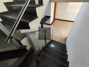 Apartamento 3 quartos 2 banheiros 234m²