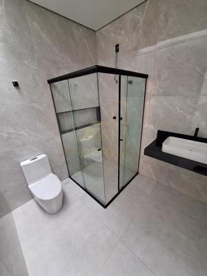 Casa 3 quartos 3 banheiros 160m²
