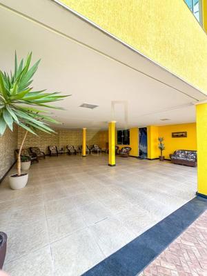 Casa 5 quartos 6 banheiros 810m²
