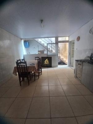 Casa 3 quartos 2 banheiros 360m²