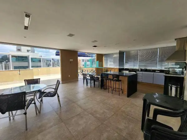 Apartamento 5 quartos 4 banheiros 