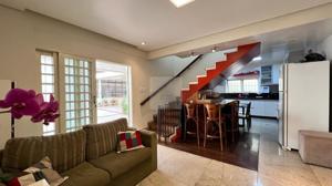 Casa 5 quartos 5 banheiros 360m²