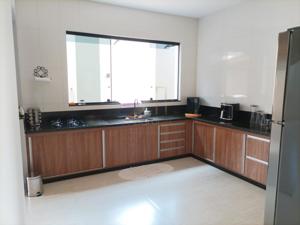 Casa 4 quartos 2 banheiros 456m²
