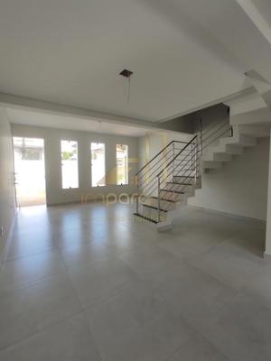 Casa 3 quartos 3 banheiros 
