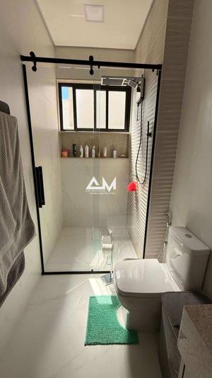 Apartamento 3 quartos 3 banheiros 297m²