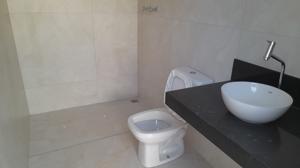 Casa em condomínio 2 quartos 2 vagas 127m²