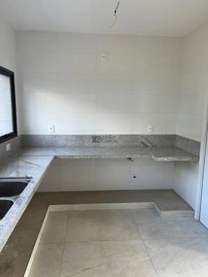 Apartamento 4 quartos 4 banheiros 134m²