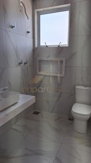 Apartamento 3 quartos 3 banheiros 166,2m²