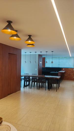 Apartamento 3 quartos 3 banheiros 240m²