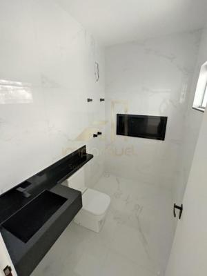 Casa 3 quartos 2 banheiros 
