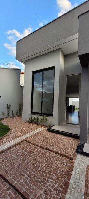 Apartamento 3 quartos 2 banheiros 175m²