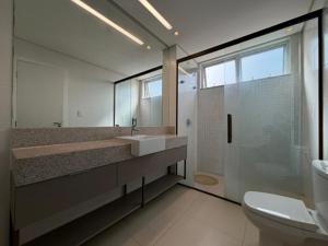 Apartamento 3 quartos 5 banheiros 310m²