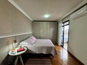 Apartamento 3 quartos 2 banheiros 220m²