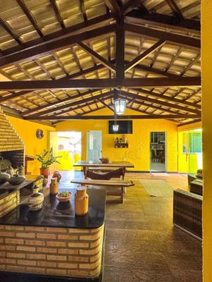 Casa 5 quartos 6 banheiros 810m²

