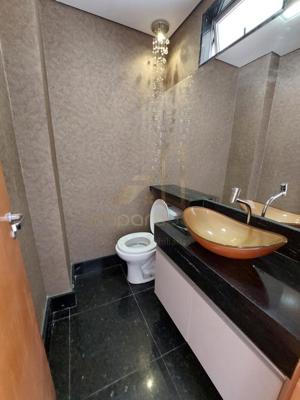 Apartamento 3 quartos 3 banheiros 140m²
