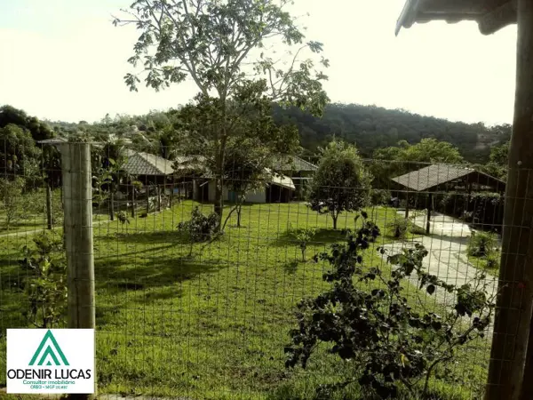 Apartamento 2 quartos 2 banheiros 1820m²

