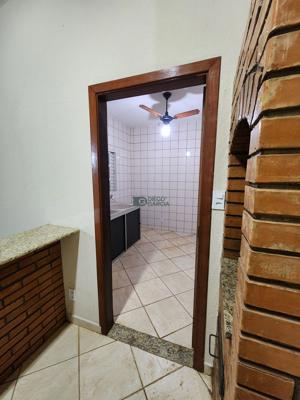 Apartamento 3 quartos 3 banheiros 200m²