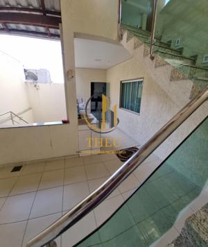 Apartamento 3 quartos 5 banheiros 220m²
