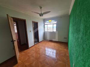 Casa 3 quartos 6 vagas 200m²