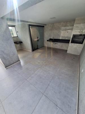Casa 3 quartos 3 banheiros 160m²
