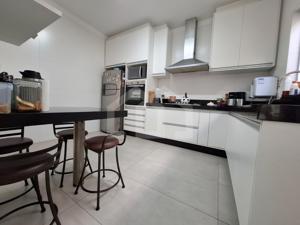 Casa 4 quartos 2 vagas 181m²

