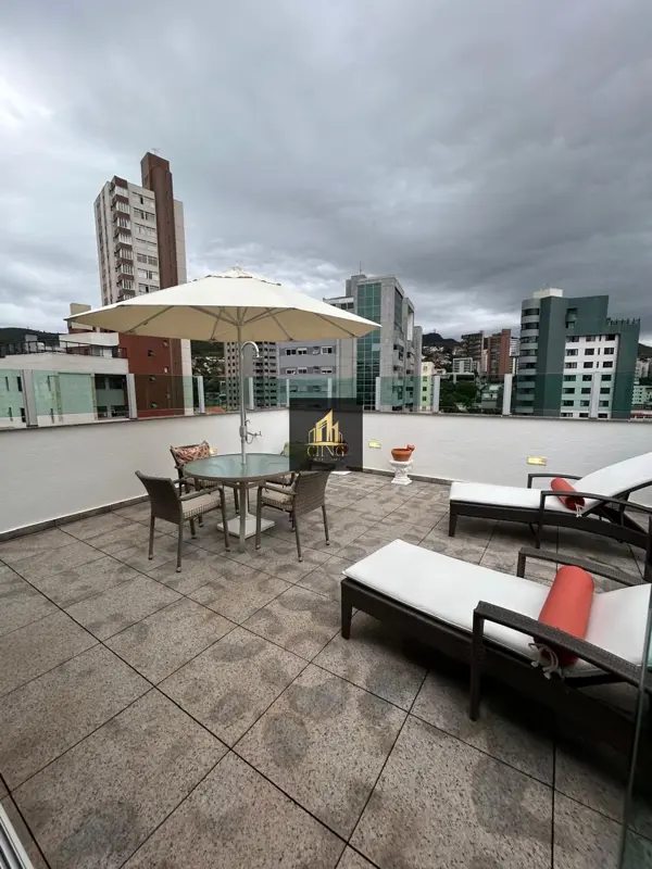 Apartamento 4 quartos  banheiros 200m²
