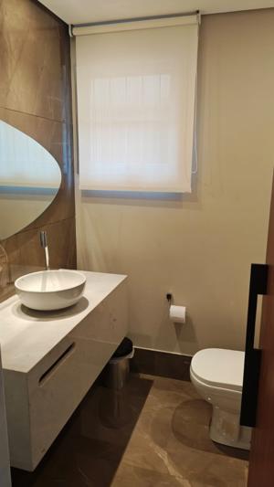 Apartamento 3 quartos 3 banheiros 240m²