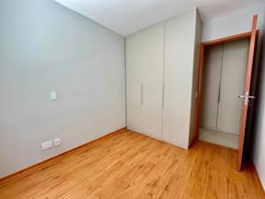 Apartamento 3 quartos 2 banheiros 360m²