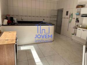 Casa 3 quartos  banheiros 180m²