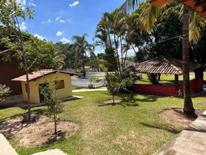 Sítio 3 quartos 240m²
