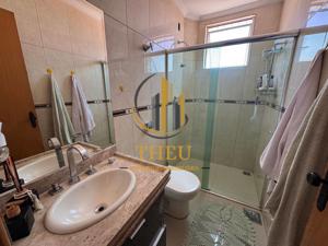 Apartamento 4 quartos 4 banheiros 240m²
