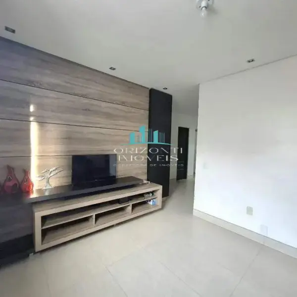 Apartamento 3 quartos 2 banheiros 217m²