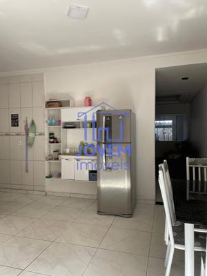 Casa 3 quartos  banheiros 180m²