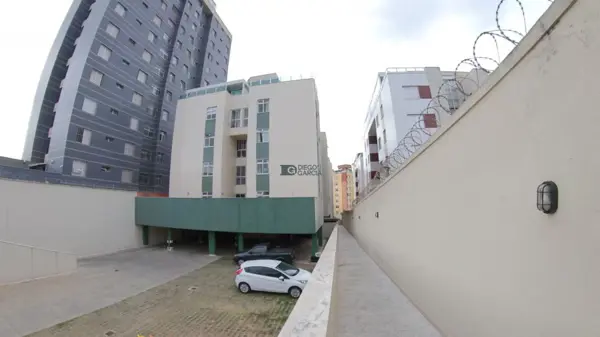 Apartamento 3 quartos 2 banheiros 126m²