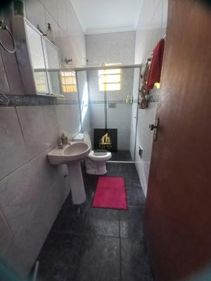 Casa 3 quartos 2 banheiros 360m²